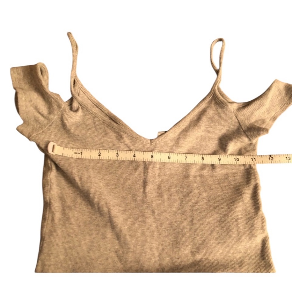 Charlotte Russe size small gray ribbed cold shoulder crop top like new